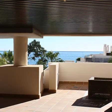 125 - Beach Apartment - Private Pool
