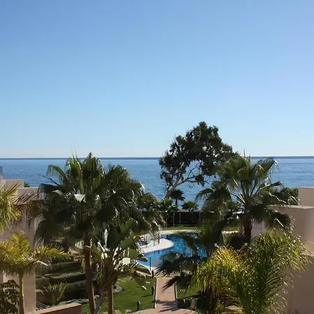 דירה 125 - Beach Apartment - Private Pool אסטפונה