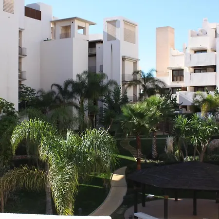 125 - Beach Apartment - Private Pool Estepona