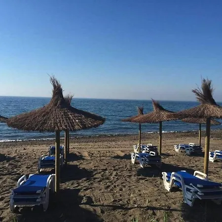 125 - Beach Apartment - Private Pool *